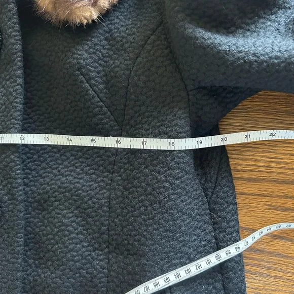 Very Vintage AMAZING  Wool/fur ladies coat A MUST SEE !! - Picture 14 of 14